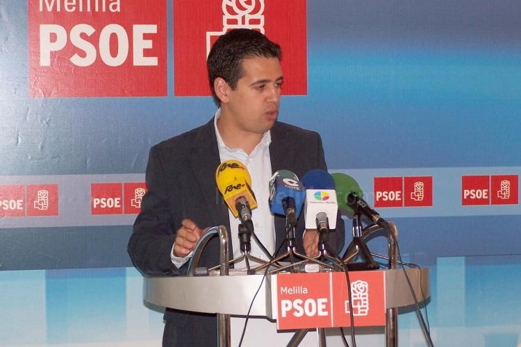 Amin Azmani, diputado socialista