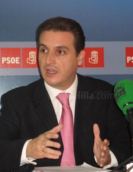 Escobar recuerda que el Gobierno Zapatero “ha subido las pensiones 4 veces más que PP en 8 años"