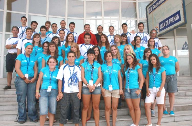 Parte del equipo de voluntarios de la Semana Náutica