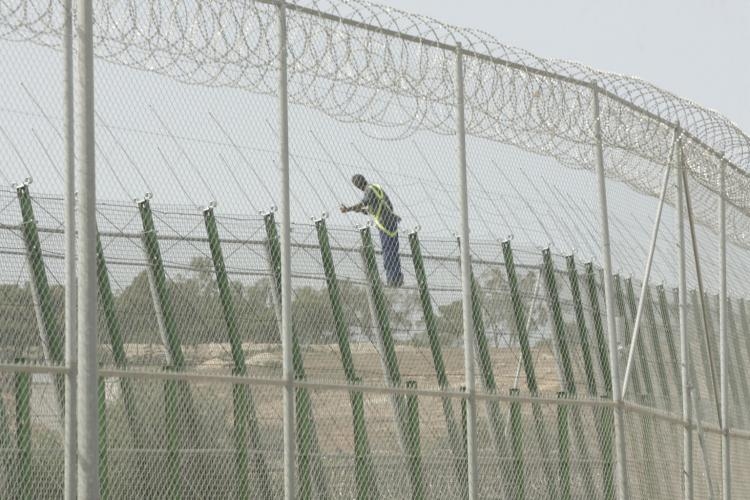 Melilla mantiene el nivel máximo de alerta en la frontera, aunque la situación es de normalidad