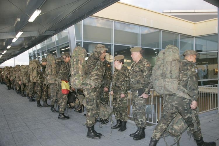 Unos 70 militares de la Agrupación "Peñón de Vélez" regresan a Melilla tras 4 meses en Kosovo