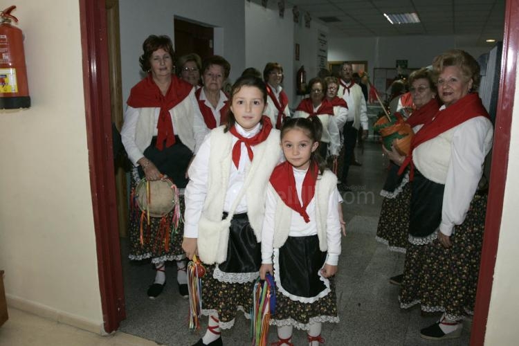 El Centro Social de Mayores celebra la Navidad por todo lo alto