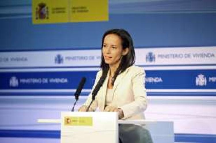 Jiménez dice que financiar a Air Nostrum, además de un fracaso, “arruina el bolsillo de la gente”