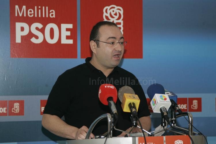 El PSOE anuncia la apertura por la tarde de los centros educativos a partir de enero