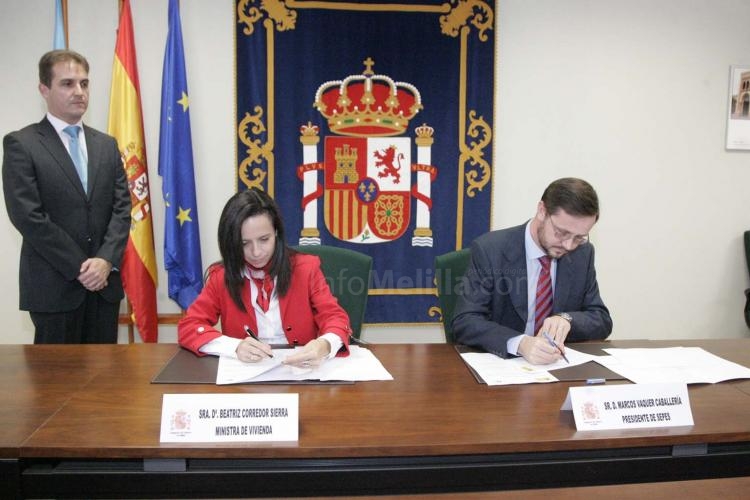 Momento de la firma del convenio con el SEPES