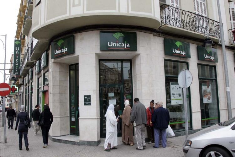 Intentan robar en una oficina de Unicaja en Melilla con un butrón en el techo