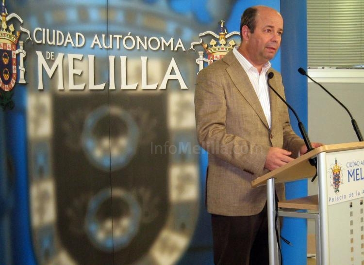 La Ciudad Autónoma propone a Moratinos un encuentro previo a las cumbres con Marruecos