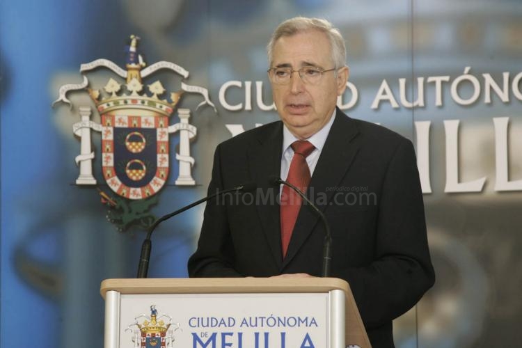 Melilla analizará la conveniencia de crear la figura del Defensor del Pueblo