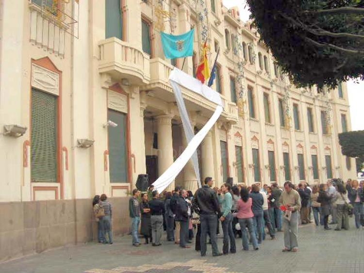 Melilla celebra el Día Mundial Contra la Violencia de Género recordando a las víctimas y abogando por nuevas y mejores medidas para eliminarla