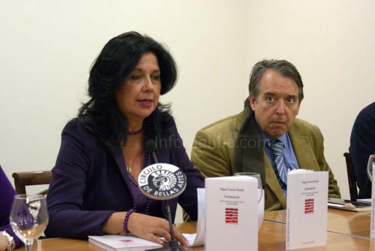 El Círculo de Bellas Artes acoge la presentación del libro 'Inclemencias', el penúltimo premio de poesía 'Ciudad de Melilla'