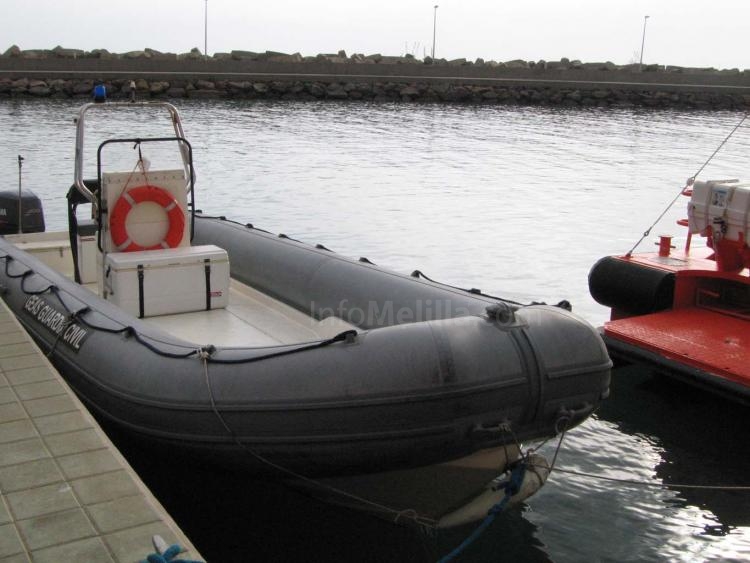 Lancha del servicio GEAS de la Guardia Civil