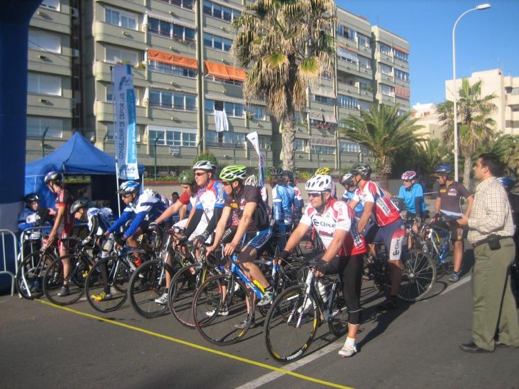 Ciclismo: Se pone punto y final por parte federativa al 2008 con la tradicional “Carrera del Pavo”
