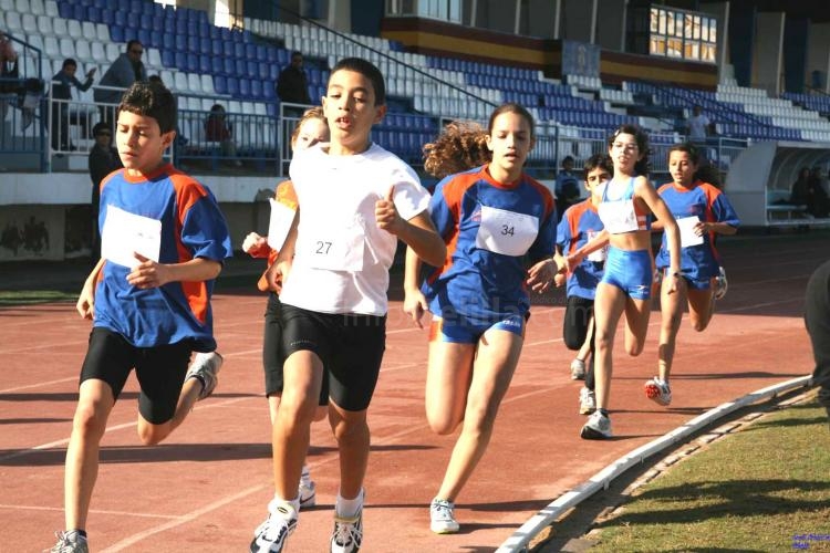 Atletismo (base): Buena jornada atlética la vivida este pasado fin de semana en las pistas del “Alvarez Claro”