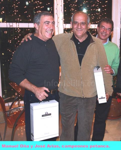 La pareja formada por Arias y Oña, Campeones de Petanca