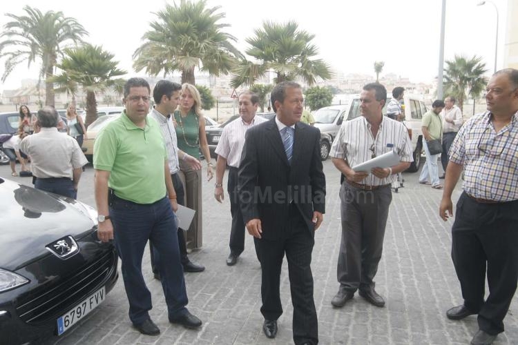 Los vecinos de Las Palmeras contarán a partir de septiembre con los servicios de la nueva oficina próxima de atención e información al ciudadano