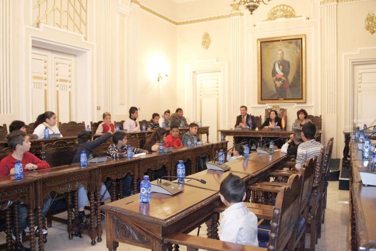 Melilla celebra el Día Mundial del Pueblo Gitano con un Pleno Infantil