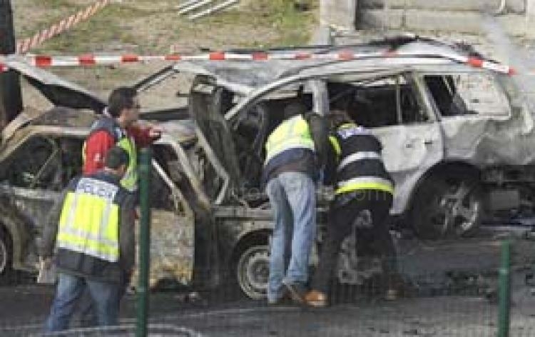 Imagen del coche bomba que ETA ha hecho explosionar