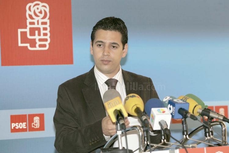 Amin Azmani, diputado socialista