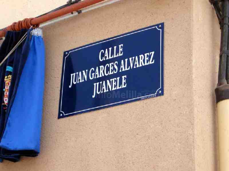 Melilla homenajea al antiguo propietario del Bar Aragón, 'Juanele', otorgándole una calle
