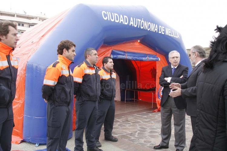 Protección Civil presenta la nueva unidad médica avanzada que ayudará a hacer frente a posibles situaciones extremas o catástrofes en la ciudad
