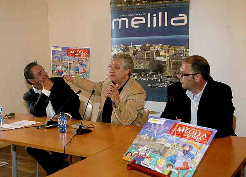 El ilustrador Antonio Tello presenta un cómic sobre la historia de Melilla