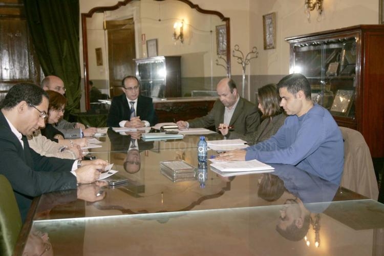 La Comisión de Presidencia se ha reunido para tratar este asunto