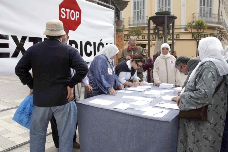 La CIM inicia una campaña de recogida de firmas para frenar la extradición a Marruecos de Mohamed El Bay y Alí Aarrass