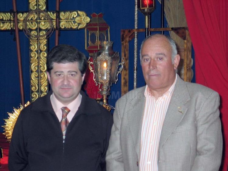 José Luis Gómez Barceló junto al presidente de la Casa de Ceuta en Melilla