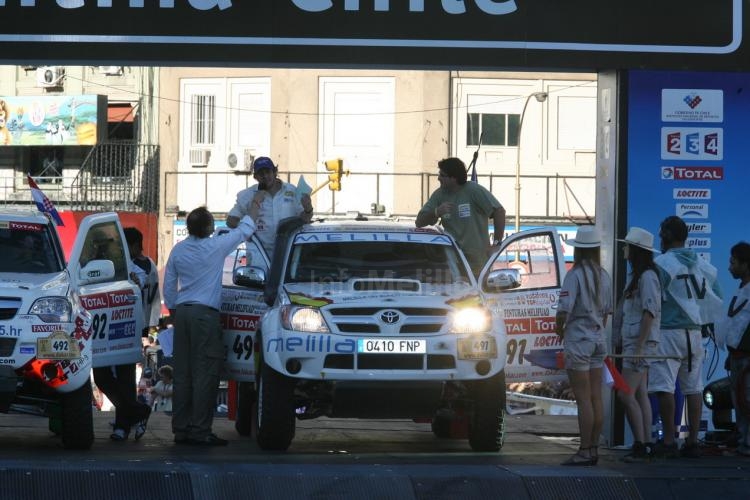 El equipo "Ciudad de Melilla" en el Dakar consigue su objetivo en la competición del 2009