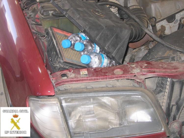 Intervenidos 37 kilos de hachís y detenidos tres ciudadanos marroquíes en sendas actuaciones llevadas a cabo por la Guardia Civil