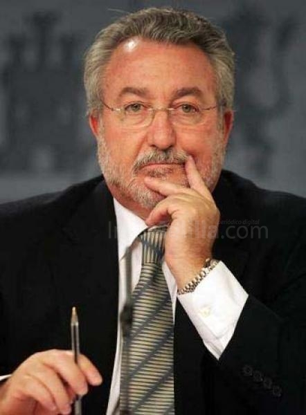 El ministro de Sanidad, Bernat Soria visita Melilla para presentar el nuevo hospital