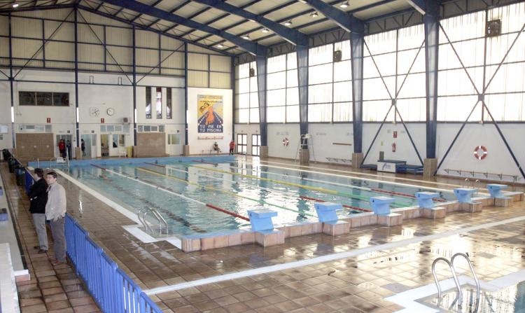 La piscina municipal de Melilla comienza a hacer uso del sistema de Electrólisis para la limpieza y mantenimiento del agua de baño