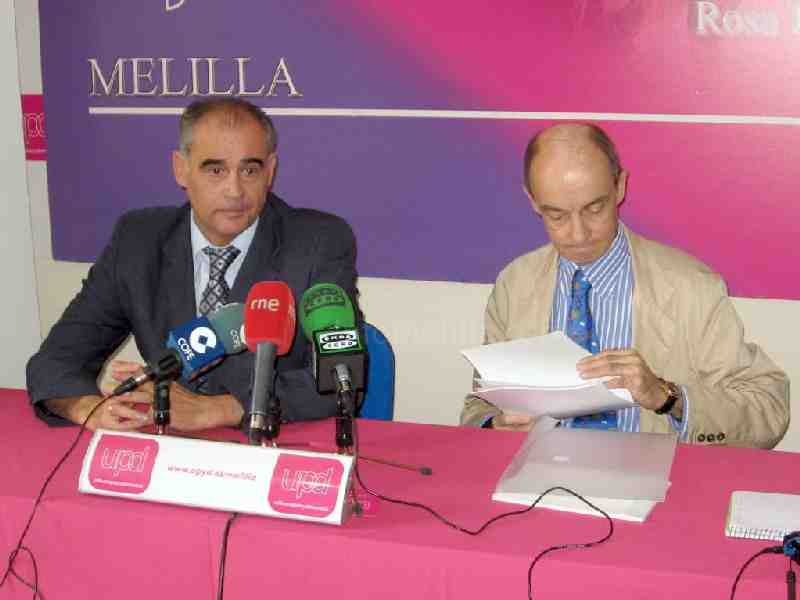 Emilio Guerra junto a Fernando Maura, miembro del Consejo de Dirección Nacional y responsable de Pol