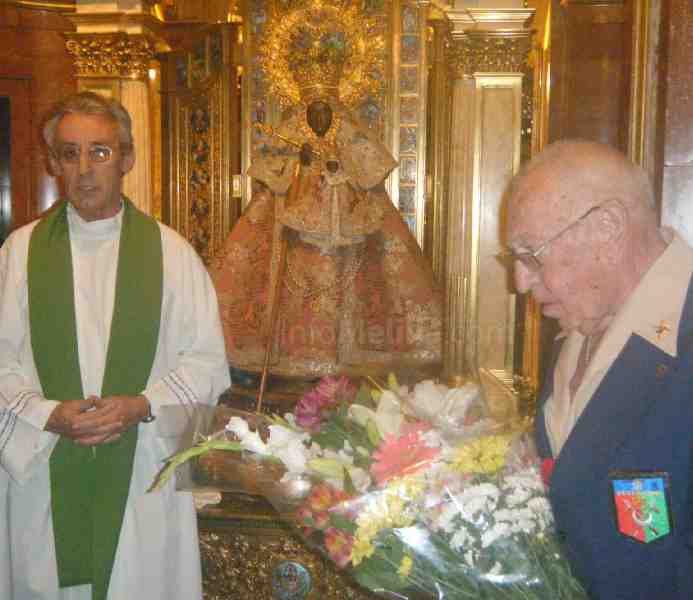 Los veteranos de Regulares rinden homenaje a Pedro de Estopìñán en Guadalupe