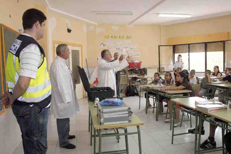 La Policía Nacional previene el consumo de drogas entre escolares de Melilla