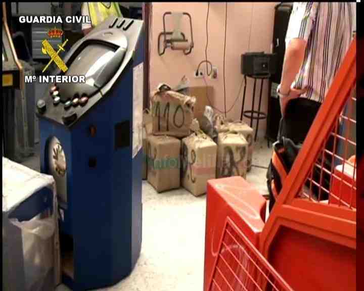 La Guardia Civil de Melilla colabora en la desarticulación de una red de narcotraficantes que se hacían pasar por agentes de la autoridad