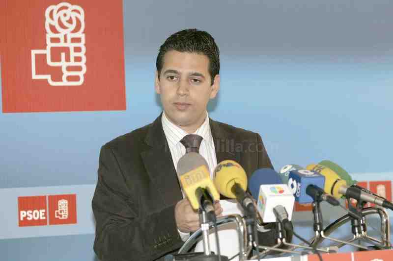 Amin Azmani, diputado socialista