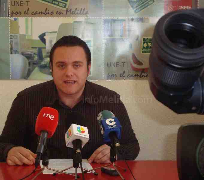 Juventudes Socialistas pide explicaciones a Daniel Conesa sobre el retraso de los planes de empleo
