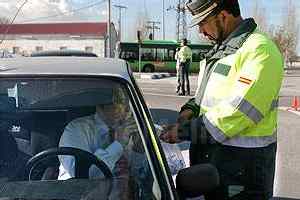 La DGT lleva a cabo estos días una nueva campaña de control y vigilancia del consumo de alcohol durante la conducción