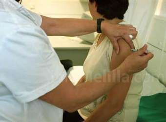 Melilla comenzará el próximo martes a suministrar la primera dosis de la vacuna contra el Virus del Papiloma Humano a niñas nacidas en 1996