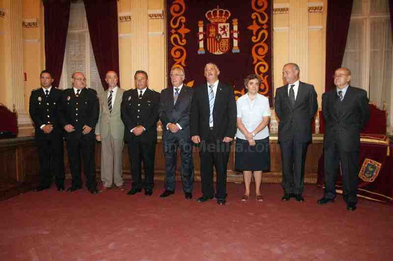 La 'Gota de Leche', la Policía Local y la Unidad de Trasplantes del Hospital reciben la Medalla de Oro de Melilla en el día de su 512 aniversario