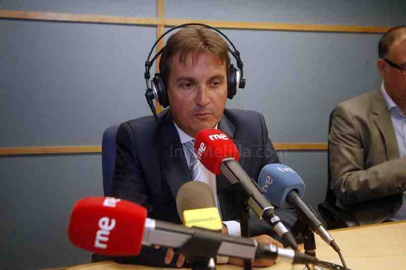 Gregorio Escobar durante la entrevista en RNE