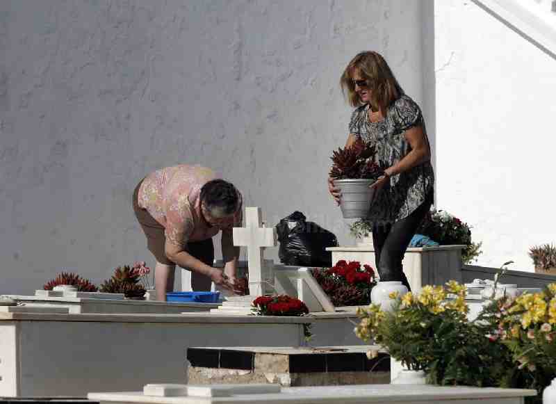 Melilla se prepara para celebrar la festividad de Todos los Santos