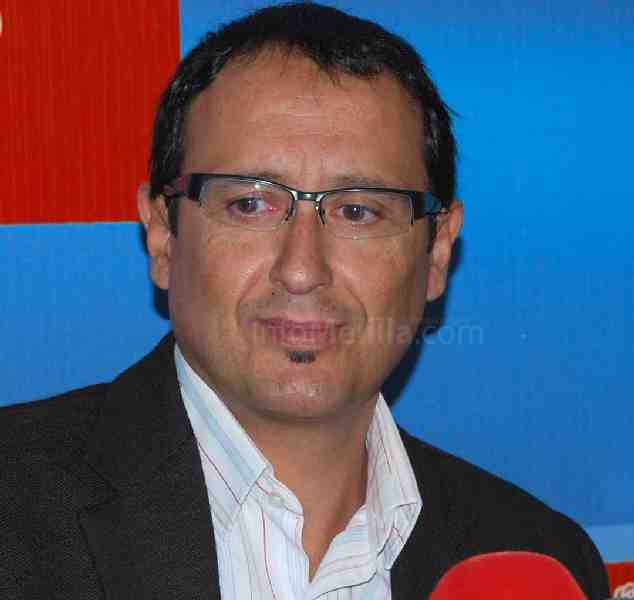 Dionisio Muñoz: "Imbroda fue a Madrid para seguir las instrucciones de Génova"