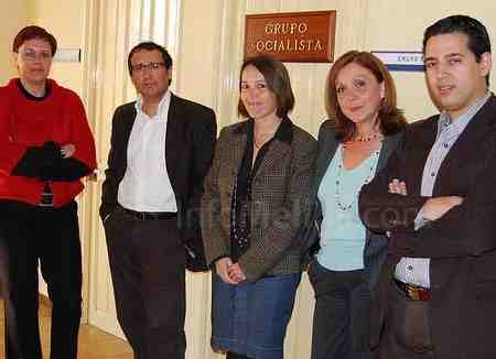 El PSOE acusa al Gobierno local de 'dejación de funciones' en materia de inversiones