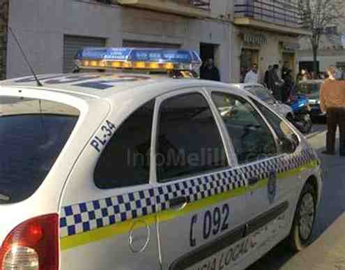 La Policía Local detiene a un melillense por robar, agredir y resistirse a la autoridad