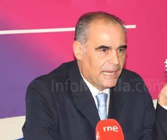Emilio Guerra pide a Frías 'explicaciones' sobre el informe del Tribunal de Cuentas