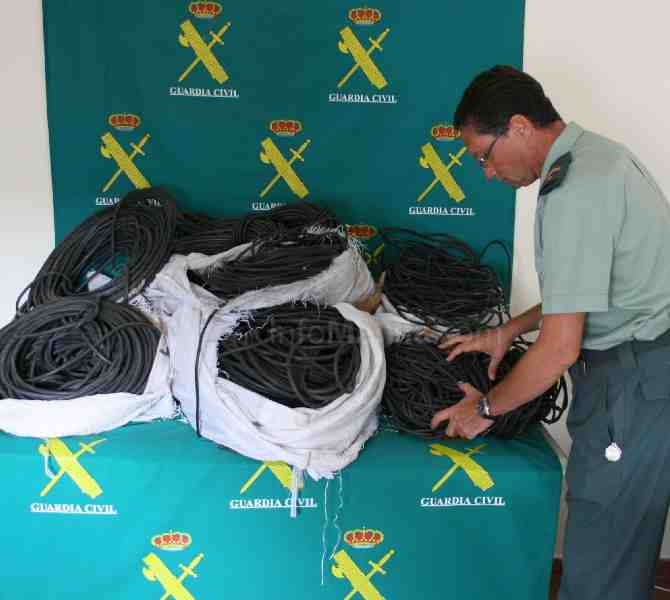 La Guardia Civil interviene media tonelada de cable eléctrico procedente del robo