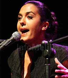 Alba Molina ofrece un concierto esta tarde en la UNED