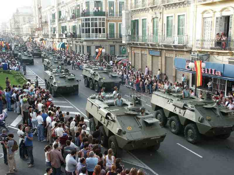 Este año no desfilarán los carros de combate